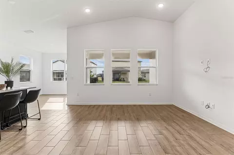 Living - 11822 Moonsail Dr, Parrish, FL 34219 photo 3 of 4