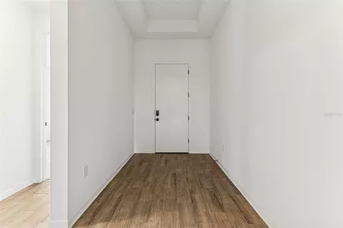 Entry Way - 11822 Moonsail Dr, Parrish, FL 34219 photo 6 of 11