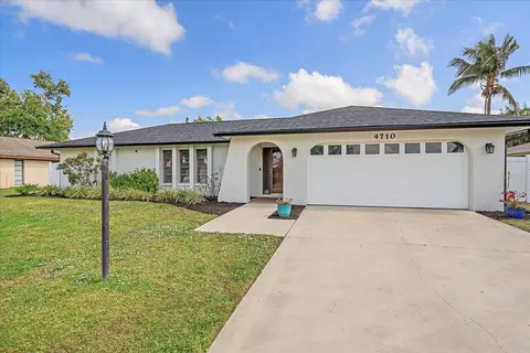 4710 Thomas Hoby Pl, Sarasota, FL 34241