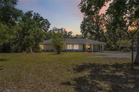 1020 49th Ave E, Bradenton, FL 34203