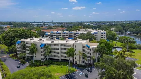 825 S Osprey Ave #302, Sarasota, FL 34236