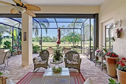 6642 Oakland Hills Dr, Lakewood Ranch, FL 34202