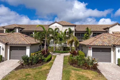 5720 Palmer Cir #103, Bradenton, FL 34211