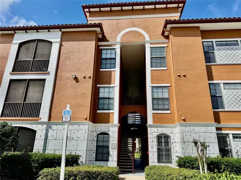 8325 38th Street Cir E #107, Sarasota, FL 34243