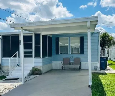 2048 Champion St, Sarasota, FL 34231