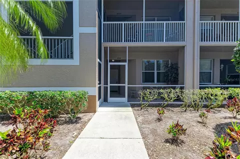 5320 Hyland Hills Ave #2214, Sarasota, FL 34241
