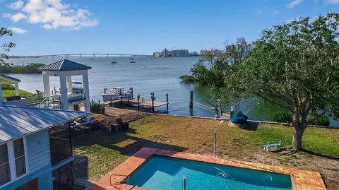 1479 Bay Point Dr, Sarasota, FL 34236