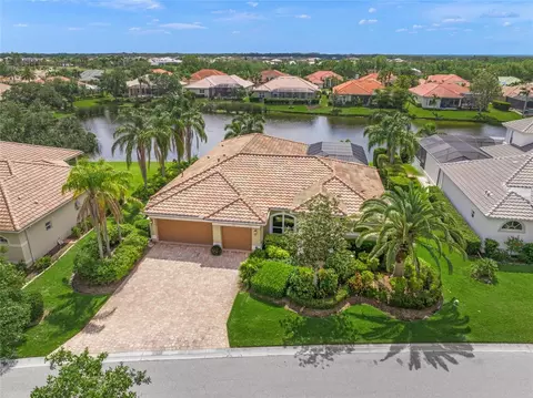 2893 Seasons Blvd, Sarasota, FL 34240