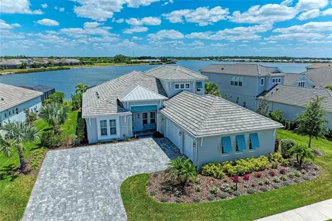 8059 Waterbend Trl, Sarasota, FL 34240