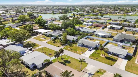 440 Redwood Rd, Venice, FL 34293