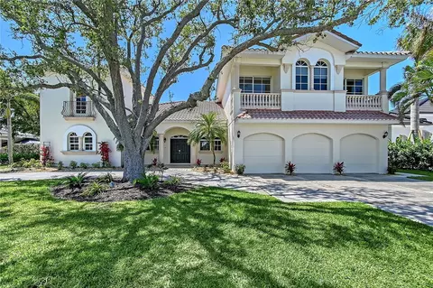 404 S Shore Dr, Sarasota, FL 34234