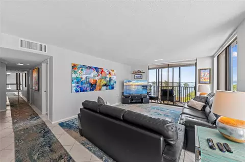 707 S Gulfstream Ave #501, Sarasota, FL 34236