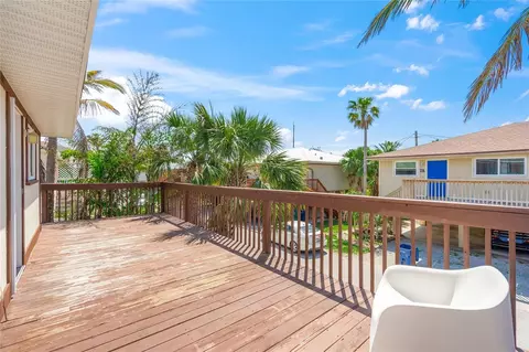 4909 Gulf Dr #1B, Holmes Beach, FL 34217