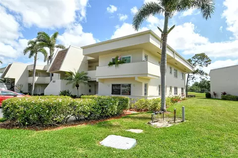 7173 W Country Club Dr N #141, Sarasota, FL 34243