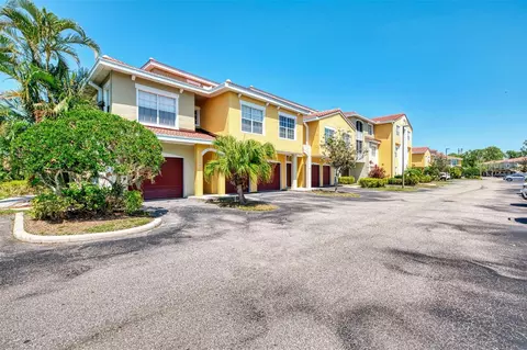 5601 Bentgrass Dr #10-105, Sarasota, FL 34235