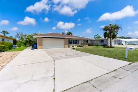 609 Glen Oak Rd, Venice, FL 34293