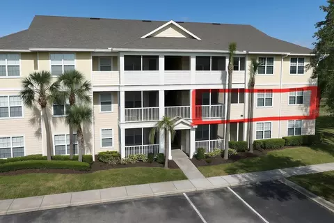 4802 51st St W #704, Bradenton, FL 34210