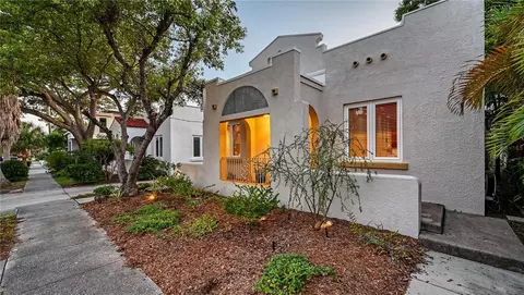 512 Madison Ct, Sarasota, FL 34236