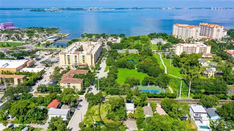 1110 Cocoanut Ave, Sarasota, FL 34236