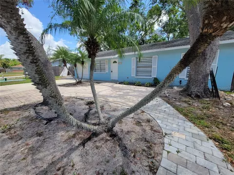 303 64th St NE, Bradenton, FL 34208