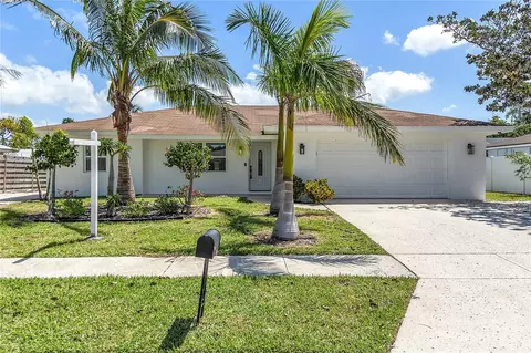 3417 50th St W, Bradenton, FL 34209