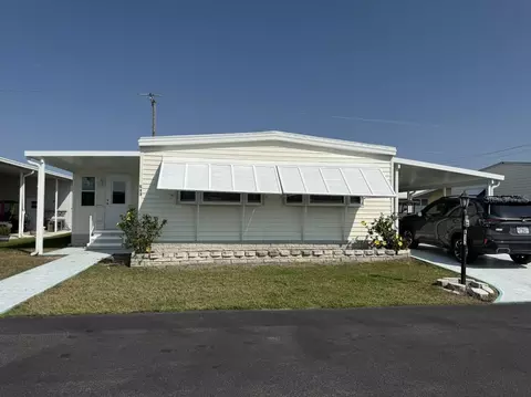 5316 53rd Ave E #L13, Bradenton, FL 34203
