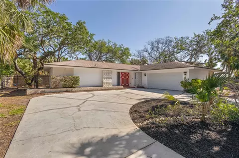 717 Treasure Boat Way, Sarasota, FL 34242