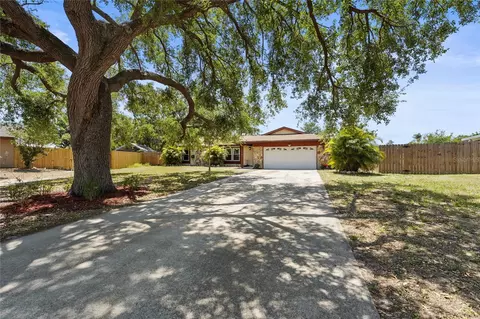 2219 Lockwood Meadows Cir, Sarasota, FL 34234