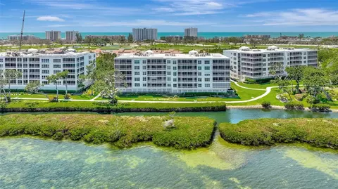2450 Harbourside Dr #233, Longboat Key, FL 34228