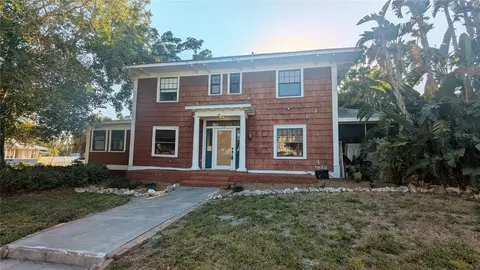 624 19th St W, Bradenton, FL 34205