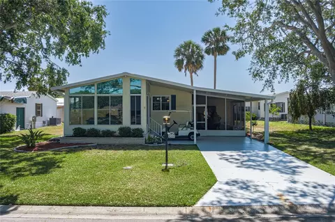 8500 Princess Ct, Palmetto, FL 34221