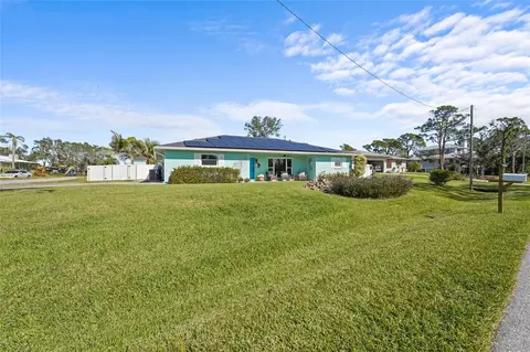 4440 Yacht Club Dr, Venice, FL 34293