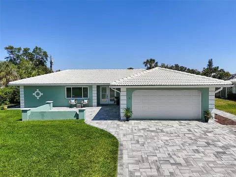 217 Giotto Dr, Nokomis, FL 34275