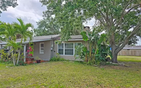 2906 Arlington St, Sarasota, FL 34239