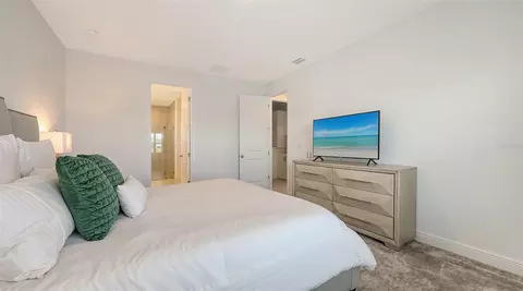 Bedroom - 11869 Richmond Trl, Parrish, FL 34219 photo 3 of 8