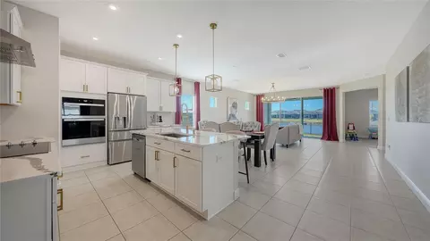 Kitchen - 11869 Richmond Trl, Parrish, FL 34219 photo 5 of 5