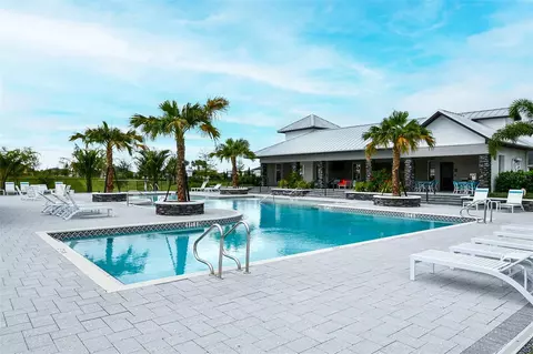Exterior - 11869 Richmond Trl, Parrish, FL 34219 photo 12 of 13