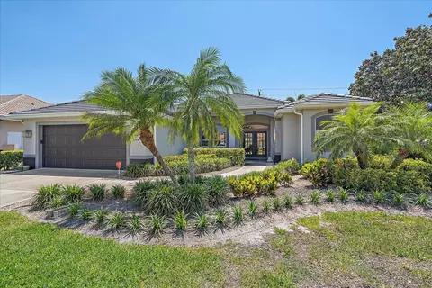 5554 Eastwind Dr, Sarasota, FL 34233