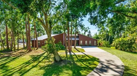 801 Oak Vista Dr, Sarasota, FL 34232