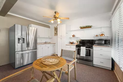 Kitchen - 5024 37th St E, Bradenton, FL 34203 photo 4 of 4