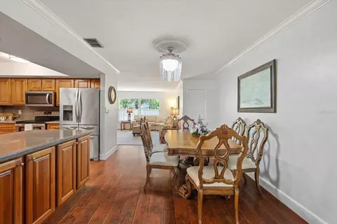 Dining - 5024 37th St E, Bradenton, FL 34203 photo 2 of 2