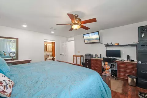 Bedroom - 5024 37th St E, Bradenton, FL 34203 photo 2 of 4
