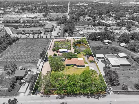 5024 37th St E, Bradenton, FL 34203