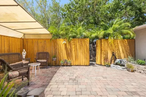 Exterior - 5024 37th St E, Bradenton, FL 34203 photo 2 of 11