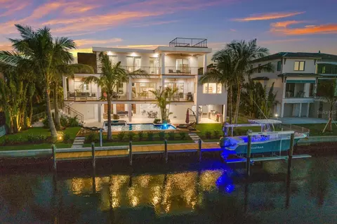 581 Kingfisher Ln, Longboat Key, FL 34228