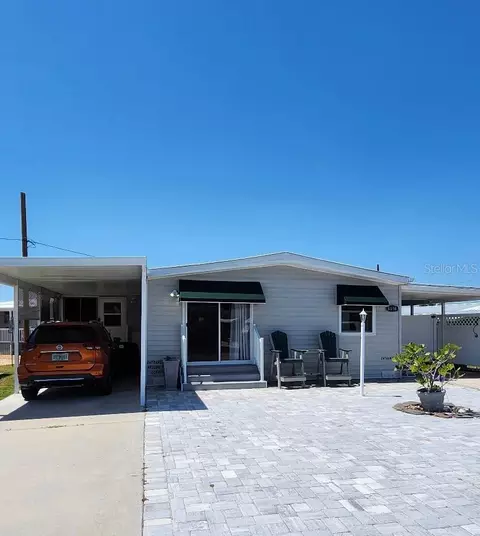 6616 Massachusetts St, Bradenton, FL 34207