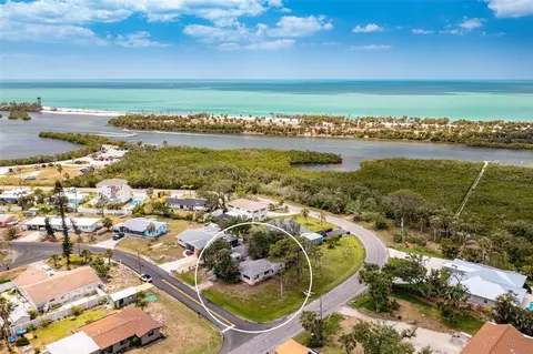 1691 Lemon Bay Dr, Venice, FL 34293