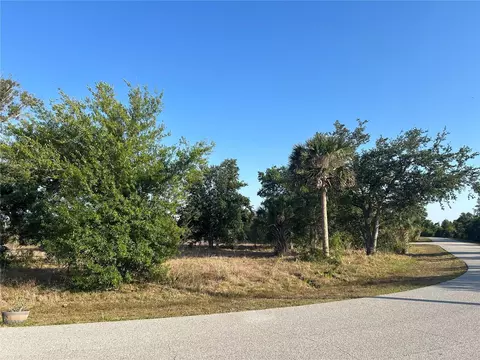 7002 Manniz Rd, Port Charlotte, FL 33981