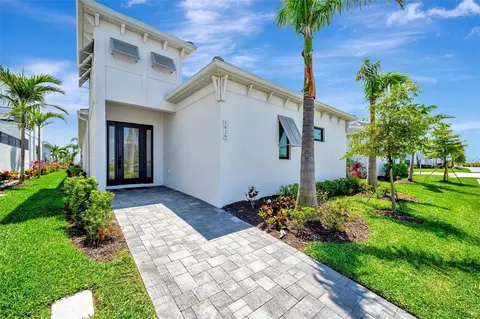 5939 Redbay Blvd, Bradenton, FL 34210