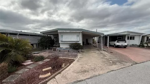 6620 Dakota St, Bradenton, FL 34207